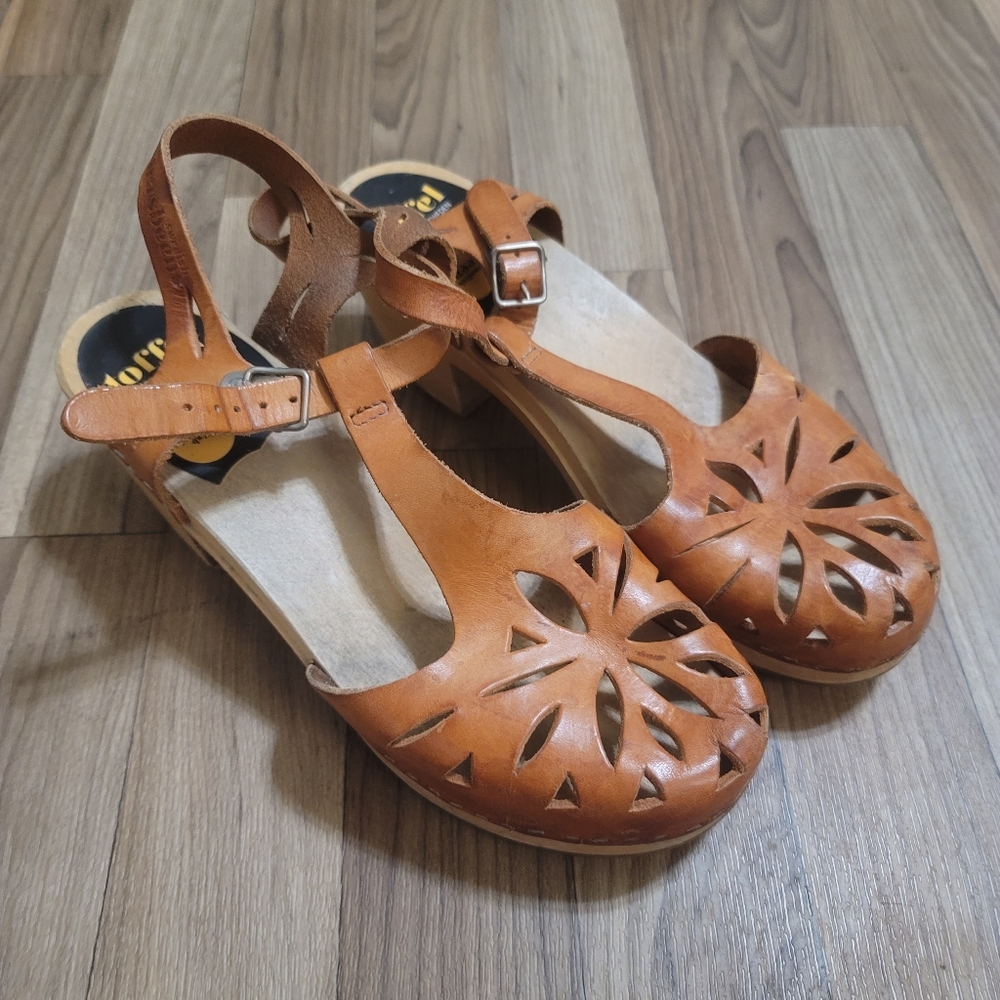 Swedish Hasbeens Tan Leather Sandals